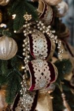 Burgundy and Gold Christmas Tree Ideas for a Classy Jolly Christmas