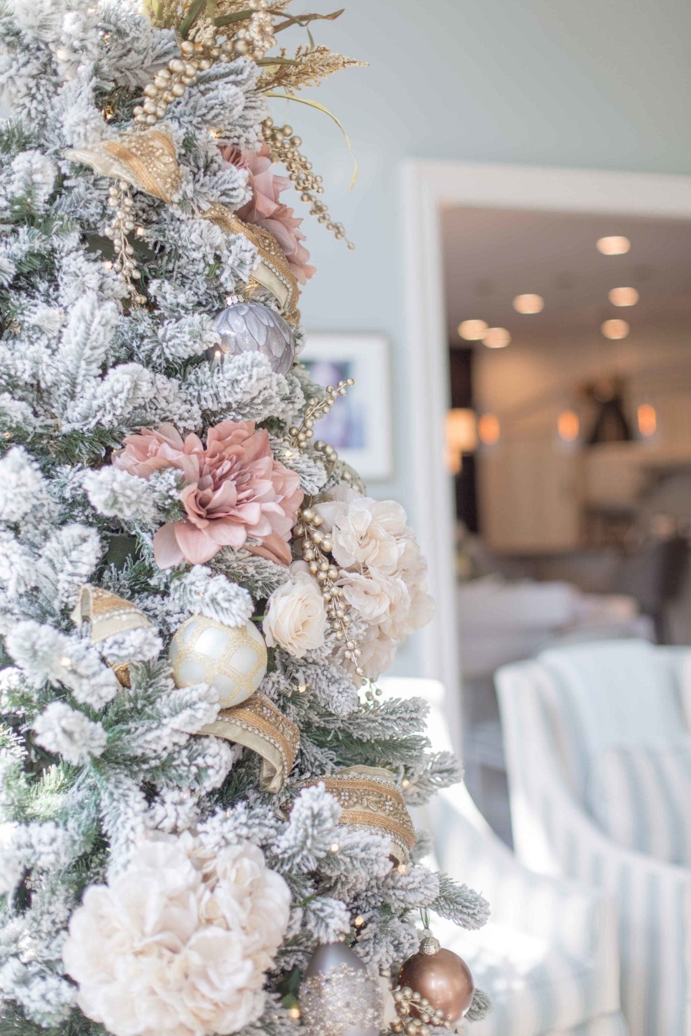 Everything you need to Design a Pink and Gold Christmas Tree | bluegraygal