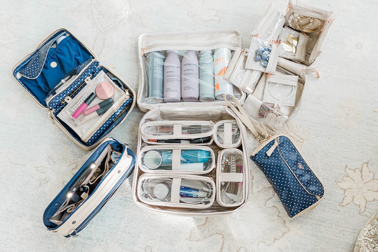 Cosmetic And purse Packing